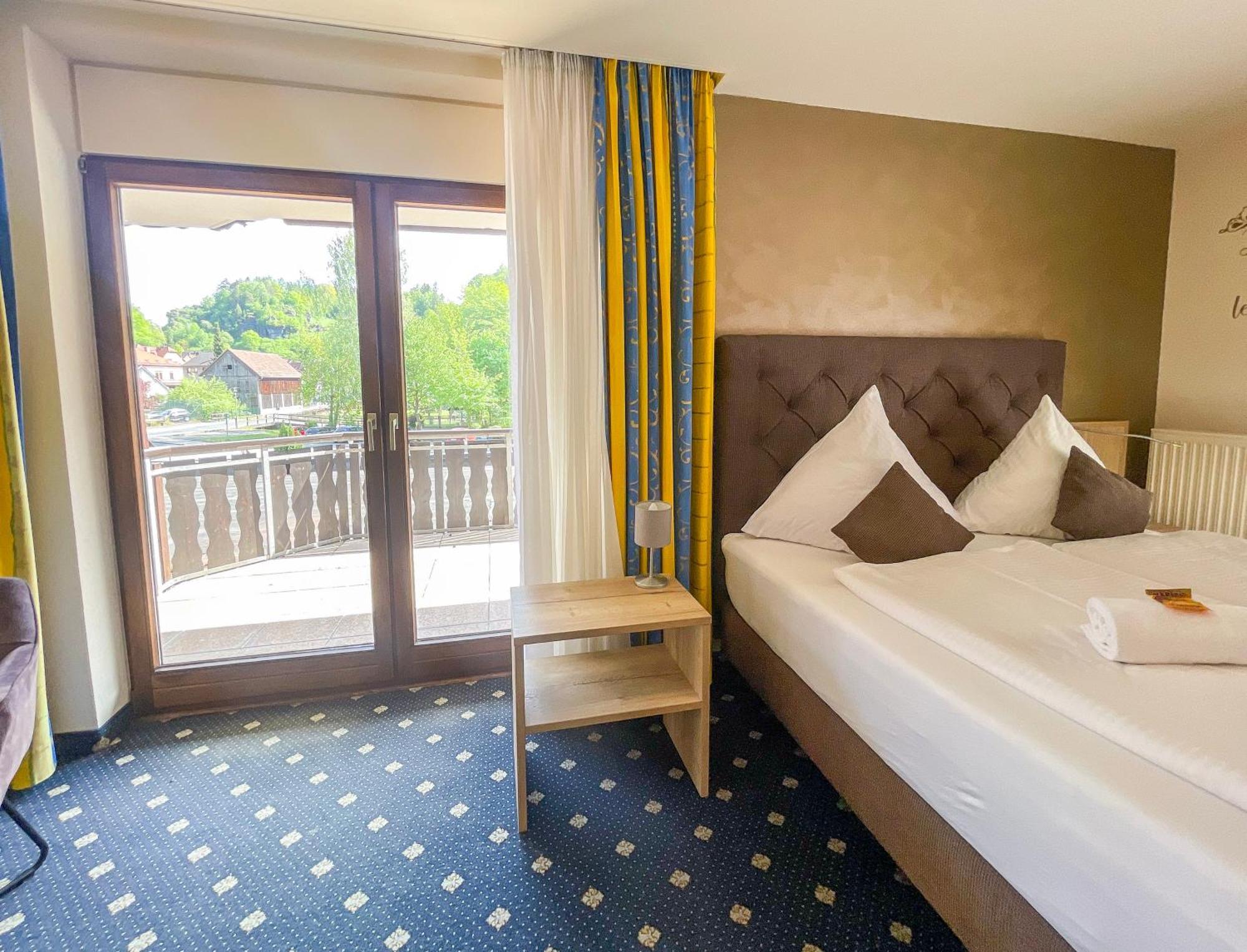 Gaestehaus Forellenhof พอทเทนชไตน์ ภายนอก รูปภาพ